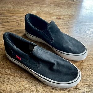 DC slip on shoes